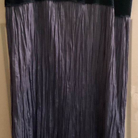 Handcrafted reinvented maxi jean skirt - Picture 2 of 4